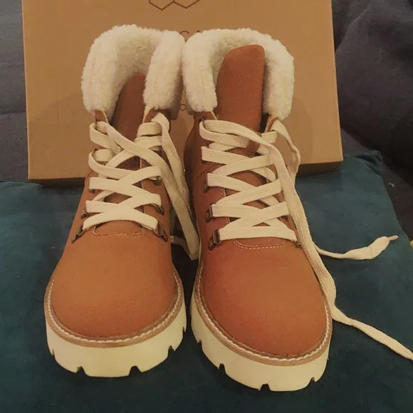 Oasis boots sale sales